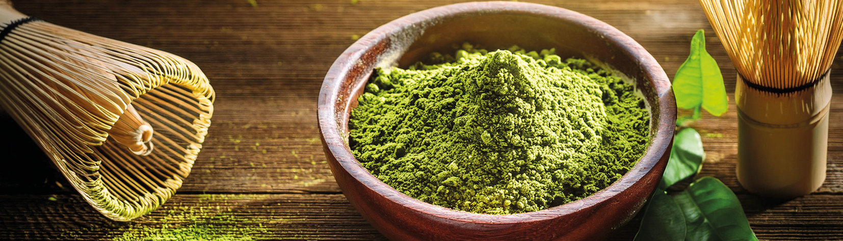 découvrez notre sélection d'accessoires matcha indispensables pour préparer et déguster ce thé japonais authentique. fouets, tasses et bols, tout pour savourer votre matcha dans les règles de l'art.