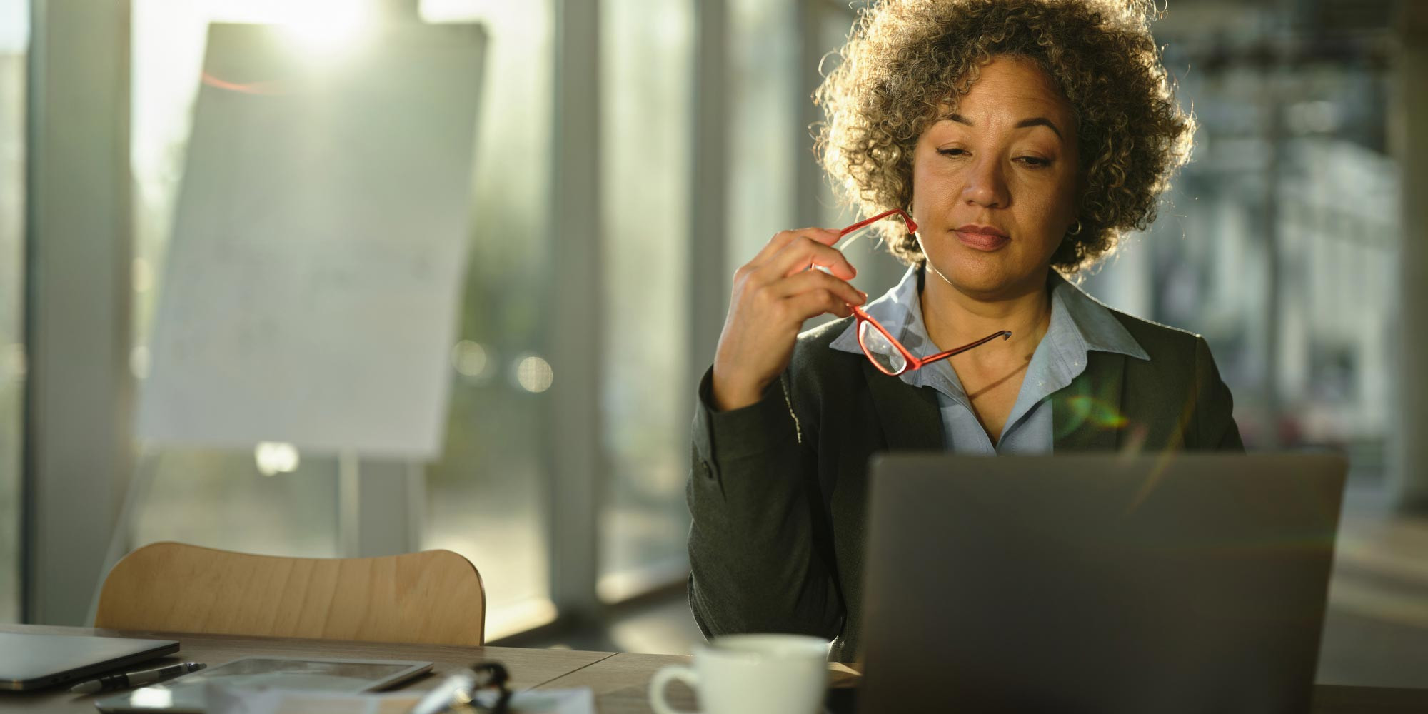 découvrez les étapes clés pour devenir professeur après une reconversion professionnelle. explorez les formations nécessaires, les compétences à acquérir et les opportunités offertes dans le secteur de l'éducation pour réussir votre transition et partager votre passion avec les élèves.