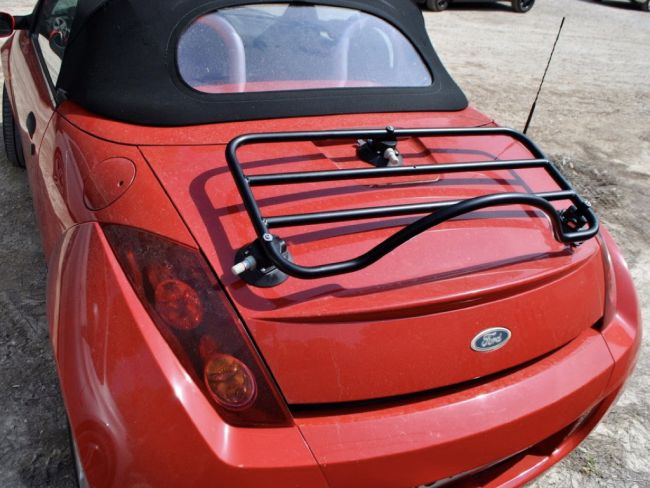 découvrez le ford ka décapotable, une charmante petite voiture alliant style, confort et plaisir de conduite. profitez de ses lignes élégantes et de sa capote rétractable pour vivre une expérience de conduite inoubliable sous le soleil.