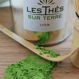découvrez le meilleur matcha à lyon ! explorez nos sélections raffinées de thé matcha authentique, profitez de recettes créatives et plongez dans l'univers des bienfaits de ce super-aliment. rejoignez notre communauté de passionnés et savourez l'expérience du matcha dans la capitale des gaules.
