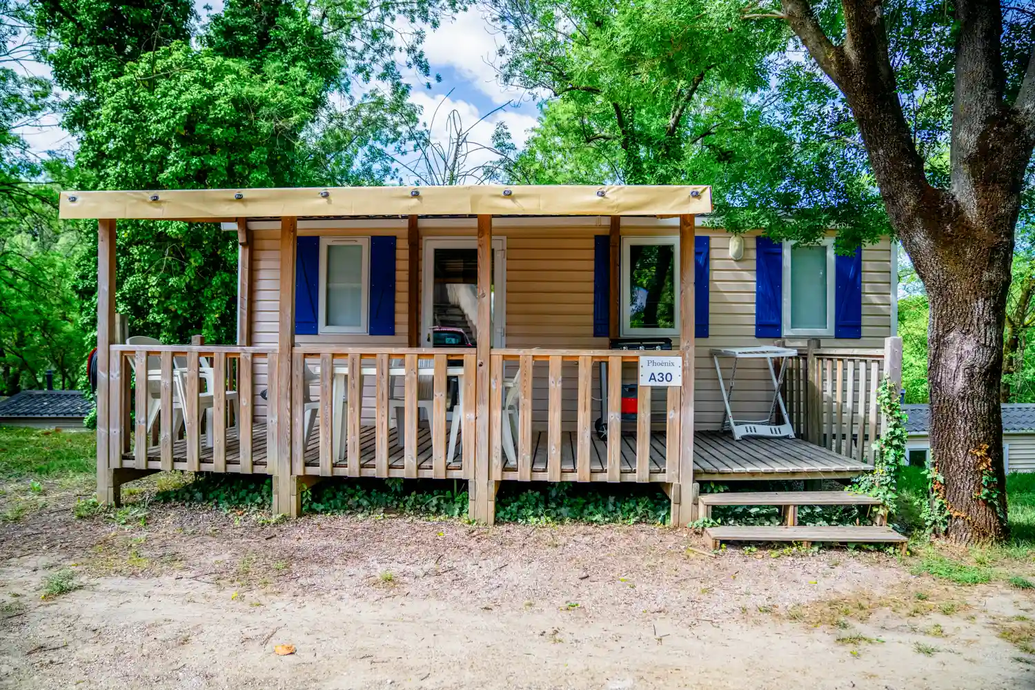 découvrez nos mobil-homes locatifs, idéaux pour des vacances confortables en pleine nature. profitez d'un hébergement spacieux et équipé, parfait pour toute la famille. réservez dès maintenant votre séjour et vivez des moments inoubliables.