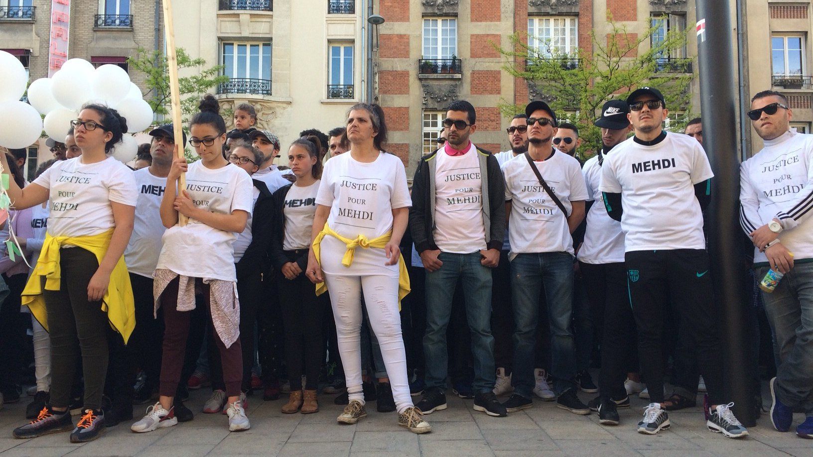 découvrez notre analyse approfondie de 'mon paris : hommage ou banalité ?' qui explore les différentes perceptions de la ville lumière. est-ce une célébration authentique ou une simple répétition des clichés ? plongez dans le débat et redécouvrez paris sous un nouveau jour.