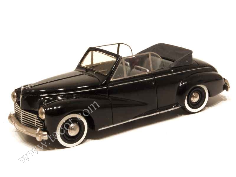 découvrez la peugeot 203 décapotable, un classique intemporel alliant élégance et performance. admirez son design vintage, parfait pour les balades ensoleillées, et plongez dans l'histoire de cette voiture emblématique du rêve français.