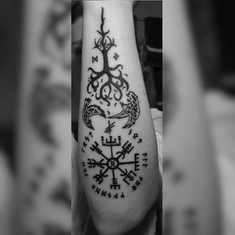découvrez la signification profonde du tatouage arbre de vie, symbole d'épanouissement et de connexion à la nature. explorez des motifs uniques et des inspirations pour votre prochain tatouage qui incarne la force, la sagesse et la renaissance.