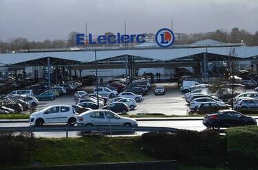 découvrez l'agence leclerc à anglet, votre partenaire pour tous vos projets immobiliers. profitez de conseils d'experts, d'un large choix de biens et d'un accompagnement personnalisé pour réaliser vos rêves immobiliers en toute sérénité.