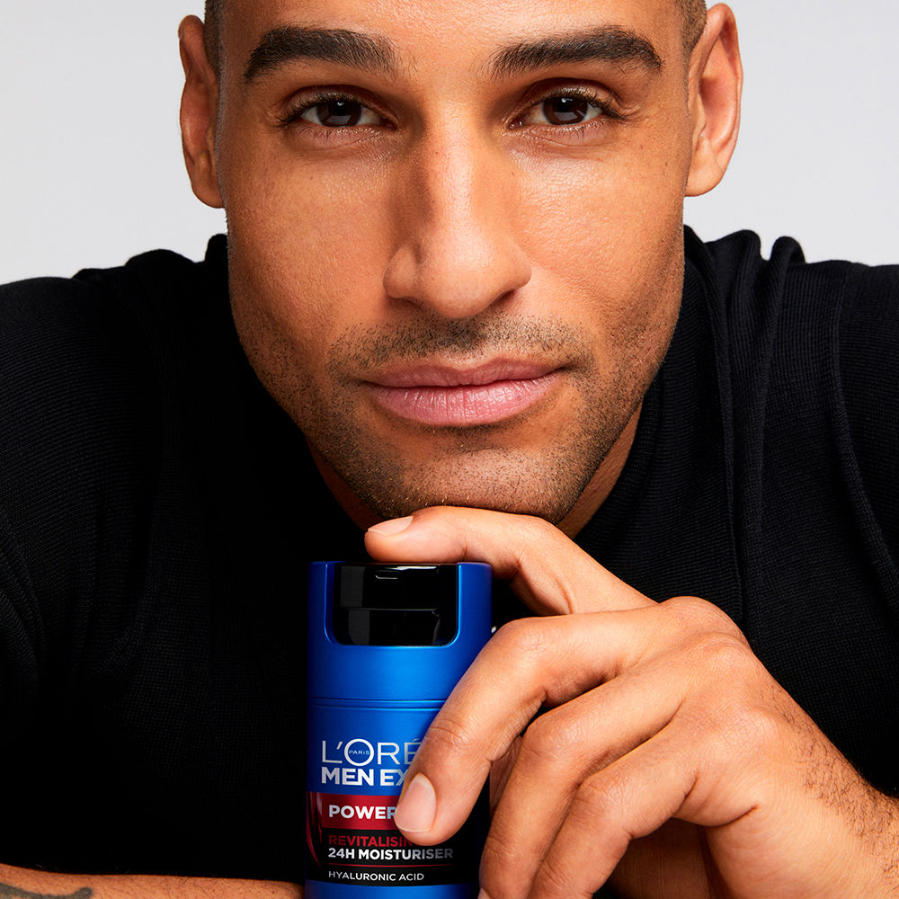 découvrez l'anti-cernes l'oréal homme, spécialement formulé pour réduire les signes de fatigue et illuminer le regard. offrez à votre peau un confort optimal et un teint éclatant grâce à cette solution pratique et efficace.