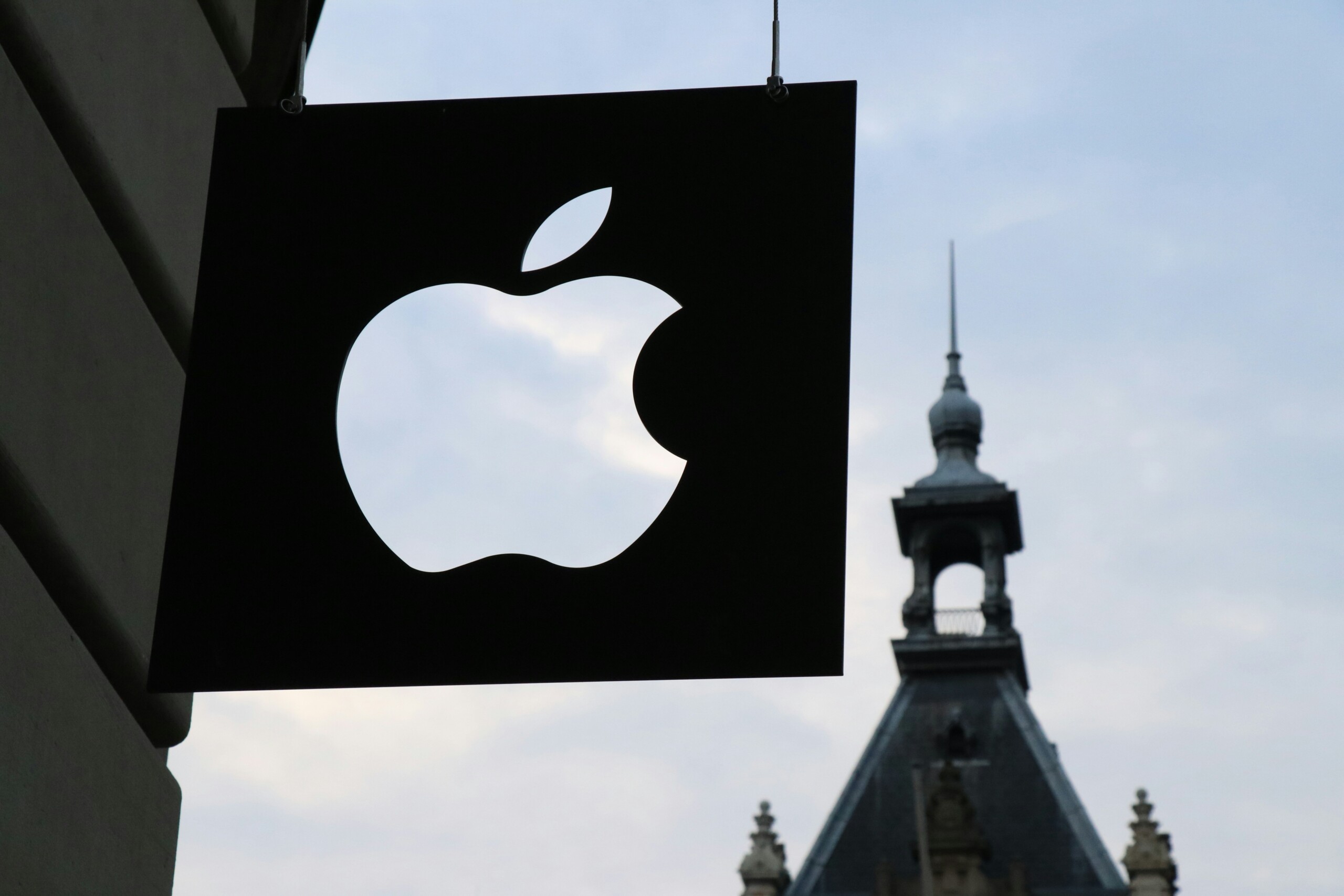 découvrez les raisons du report du lancement du hub homepad et ce que cela signifie pour les utilisateurs. restez informé des dernières actualités et des mises à jour sur cet appareil très attendu.