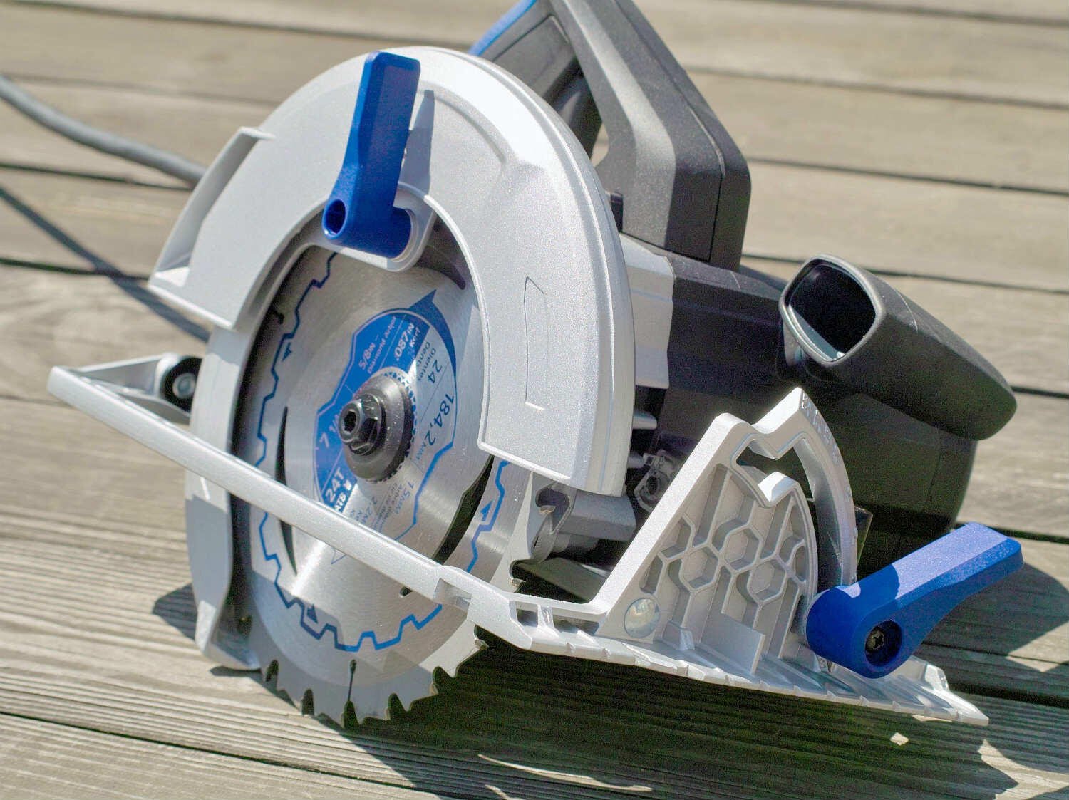 découvrez notre sélection des meilleures scies circulaires racetools pour tous vos projets de bricolage. performantes et durables, elles garantissent des découpes précises et efficaces. trouvez le modèle qui répond à vos besoins dès maintenant !