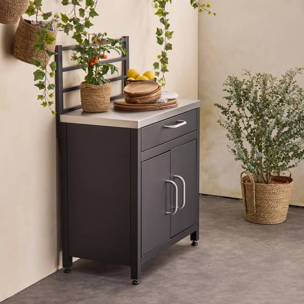 découvrez notre sélection de meubles de cuisine extérieure de marques renommées. transformez votre espace extérieur en un lieu convivial et fonctionnel, avec des designs modernes et durables, parfaits pour vos repas en plein air.