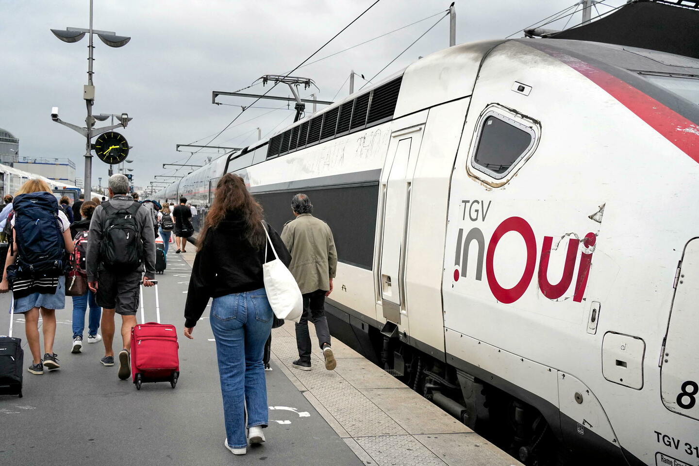 découvrez les avantages exclusifs de oui sncf : tarifs réduits, offres promotionnelles, services personnalisés pour un voyage en train optimal. profitez d'une expérience de voyage inégalée avec des facilités pour réserver vos billets et des avantages réservés aux membres.