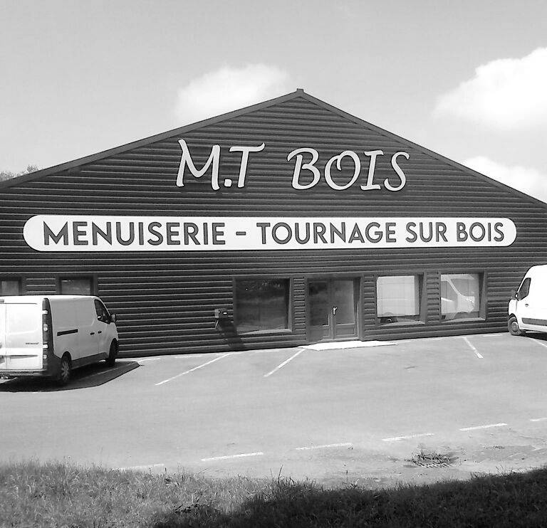 découvrez notre large sélection de pièces auto à brest, spécialement conçues pour répondre à tous vos besoins en matière de réparation et d'entretien de véhicules. qualité, disponibilité et conseils d'experts au rendez-vous !