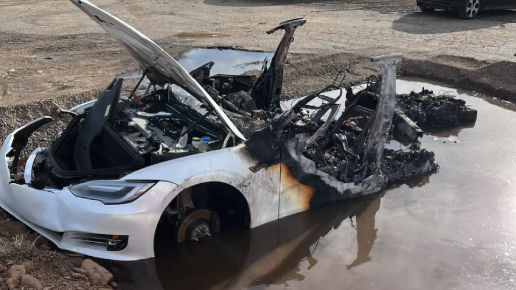 découvrez les enjeux liés aux risques d'incendie des véhicules électriques. informez-vous sur les causes, les mesures de prévention et les solutions pour garantir votre sécurité et celle de votre véhicule. restez vigilant face aux nouvelles technologies.