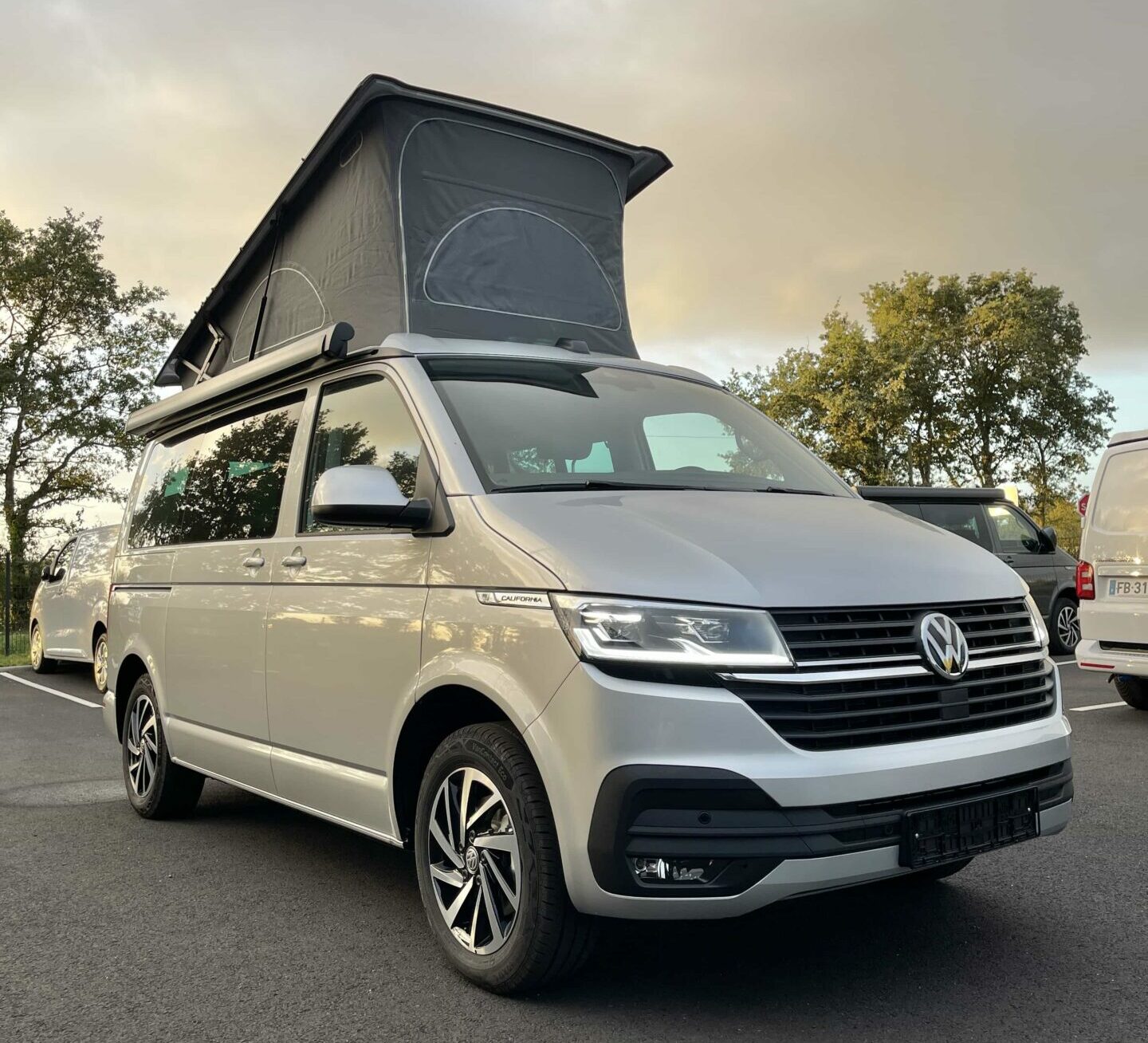 découvrez le volkswagen beach, le véhicule idéal pour vos escapades à la mer ! profitez de son design élégant, de son confort inégalé et de sa polyvalence pour vivre des moments inoubliables au bord de l'eau.