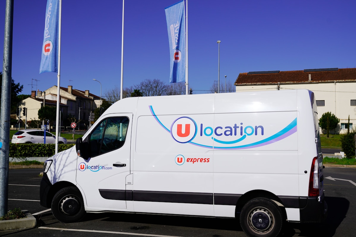 découvrez nos offres de location d'utilitaires adaptées à tous vos besoins de transport. profitez de véhicules fiables et adaptés pour vos déménagements, travaux ou livraisons. réservez facilement en ligne et bénéficiez d'un service de qualité !