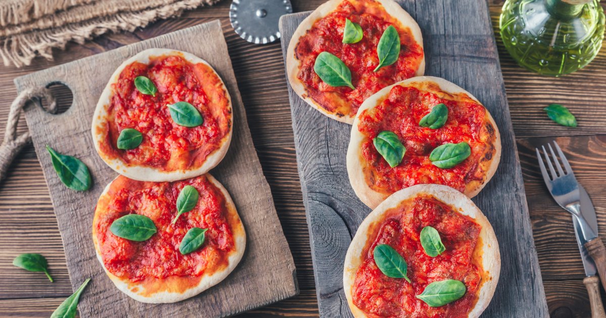 découvrez les dernières tendances en matière de pizza ! explorez des recettes innovantes, des garnitures originales et des combinaisons de saveurs audacieuses qui vont éveiller vos papilles. transformez vos soirées pizza en une expérience culinaire inoubliable.