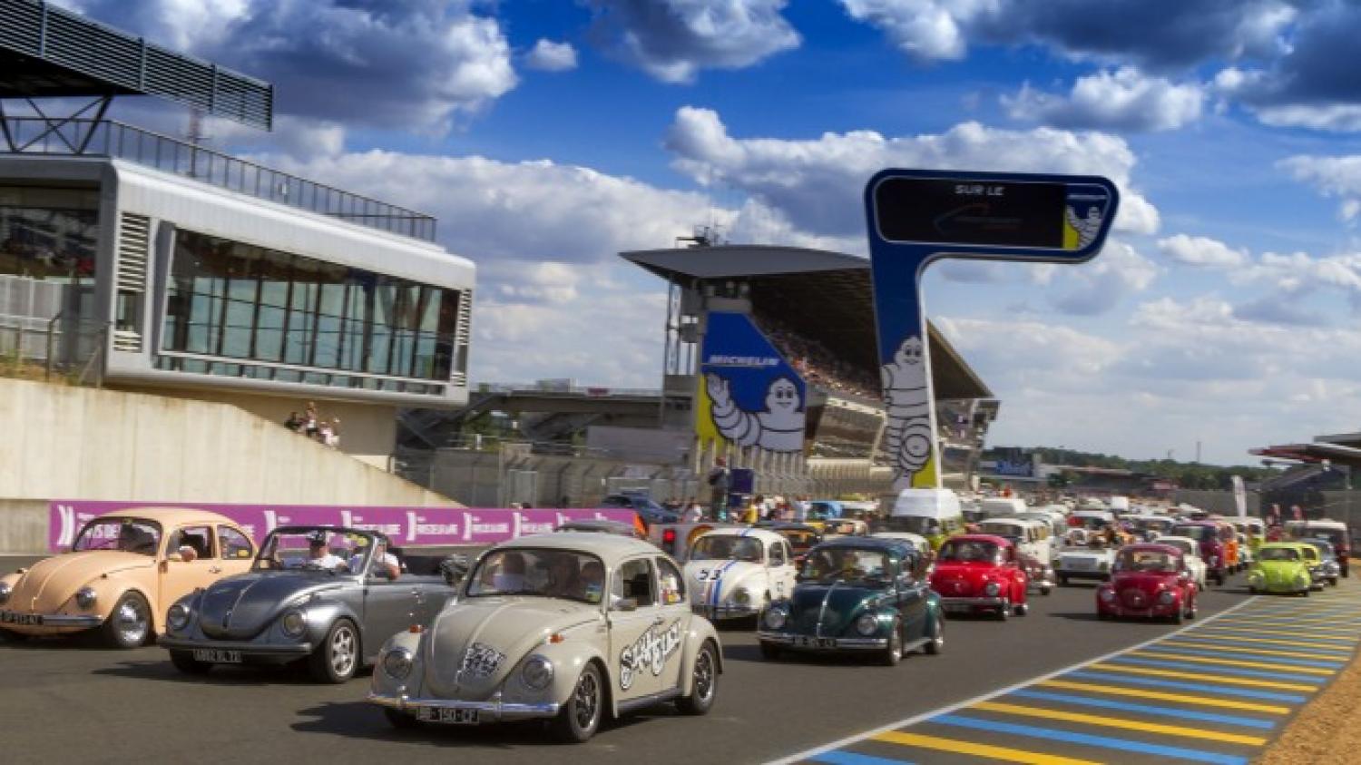 rejoignez-nous pour un rassemblement inoubliable des passionnés de volkswagen ! découvrez des voitures emblématiques, partagez votre passion et participez à des activités dédiées aux amoureux de la marque. ne manquez pas cet événement unique où communauté et élégance se rencontrent !
