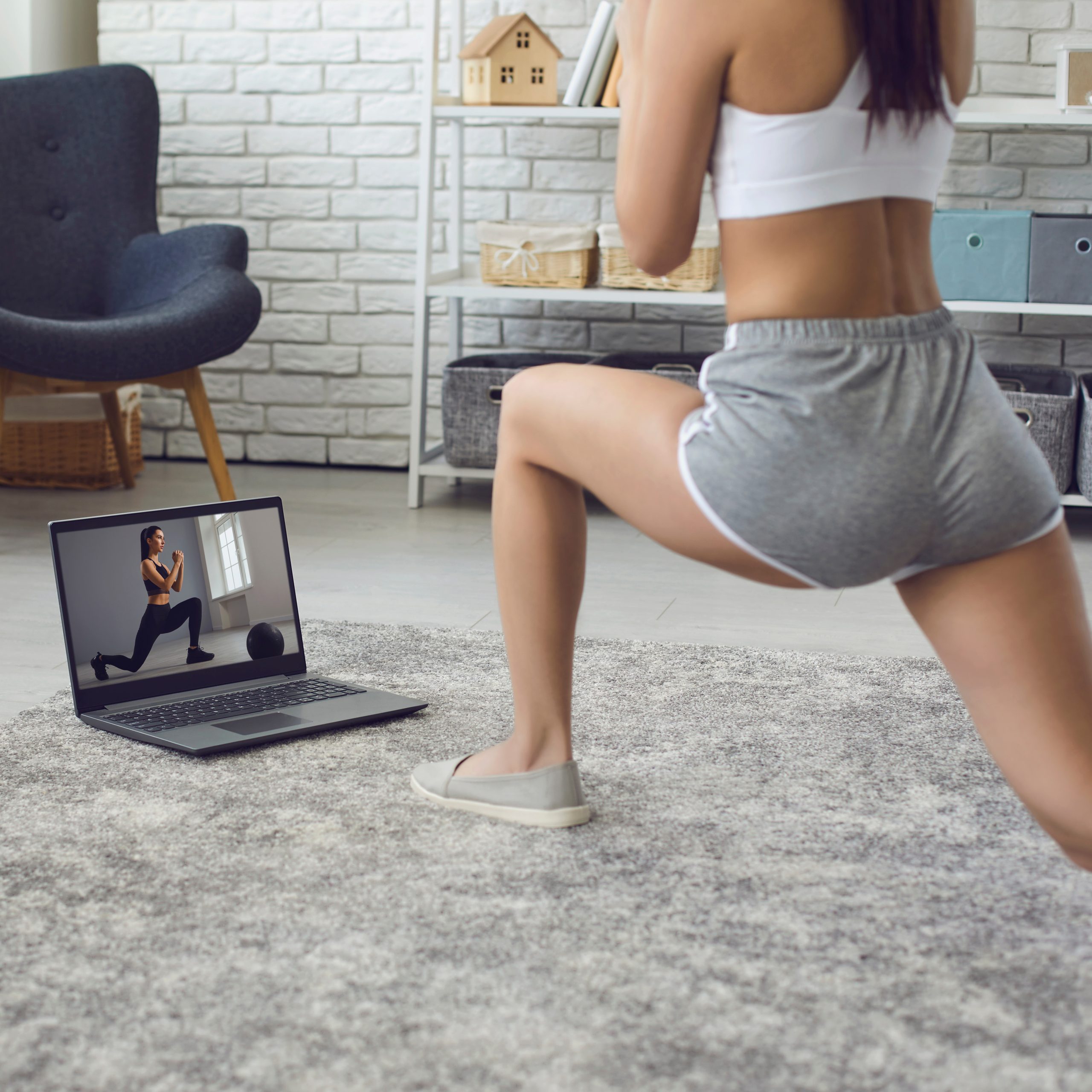 découvrez notre abonnement flexible fitness, conçu pour s'adapter à votre emploi du temps et à vos besoins. profitez d'un accès illimité à nos installations modernes, des cours variés et des équipements de pointe, le tout sans engagement à long terme. transformez votre routine sportive avec la liberté que vous méritez !