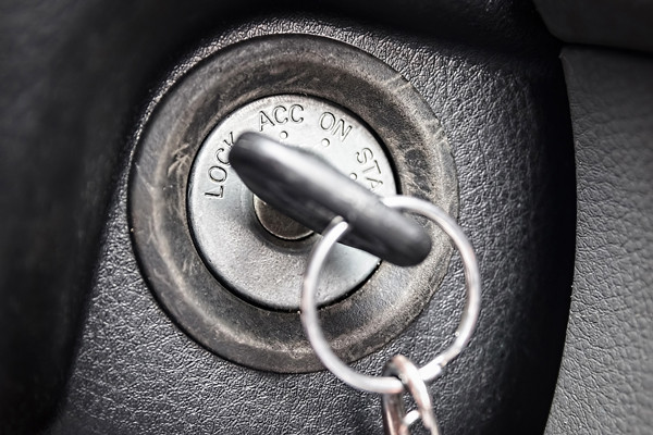 découvrez les années clés qui ont marqué l'évolution des voitures électriques, de leurs débuts à aujourd'hui. apprenez comment ces véhicules révolutionnent l'industrie automobile et contribuent à un avenir durable.