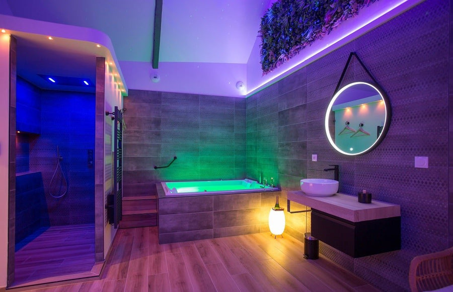 découvrez notre hôtel à saint-malo, offrant des chambres avec jacuzzi privé pour une escapade romantique inoubliable. profitez du confort moderne et de l'élégance dans un cadre enchanteur, à quelques pas des plages et des attractions locales.