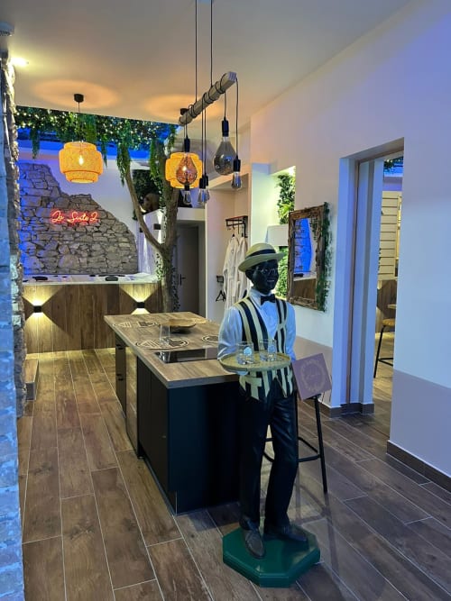 découvrez les meilleurs hôtels avec jacuzzi à grenoble pour un séjour relaxant et tout confort. profitez de services exclusifs et d'une atmosphère apaisante au cœur des alpes.