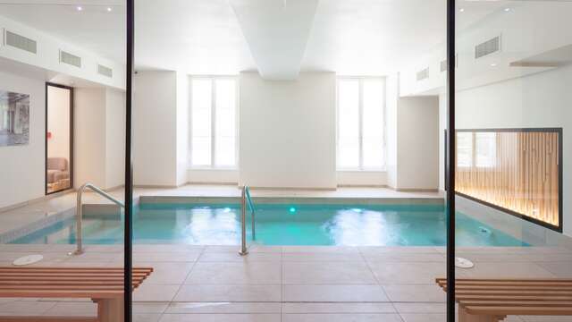 découvrez les meilleurs hôtels avec jacuzzi en essonne pour un séjour détente et bien-être. profitez d'une expérience de relaxation inoubliable dans un cadre idyllique, parfait pour un week-end romantique ou une escapade en famille.