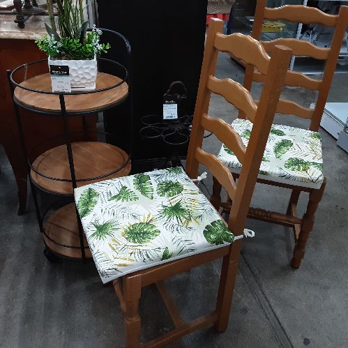 découvrez notre sélection de tables basses chinoises d'occasion, alliant charme traditionnel et fonctionnalité. parfaites pour apporter une touche d'authenticité à votre intérieur, ces pièces uniques sauront s'adapter à tous les styles de décoration. profitez de prix attractifs et d'articles de qualité, sélectionnés avec soin.