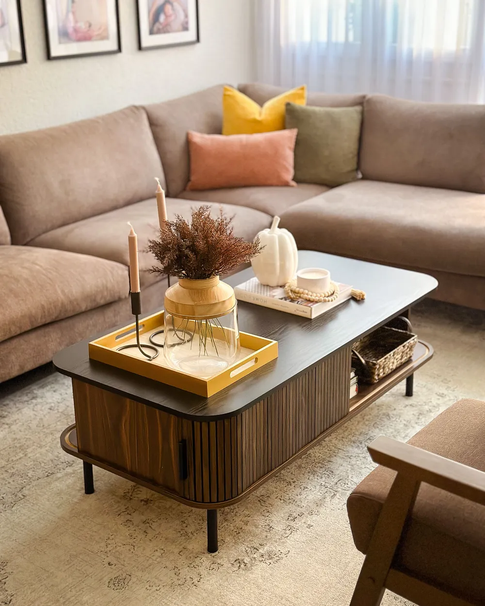 découvrez les dernières tendances en matière de tables basses pour sublimer votre intérieur. des designs modernes aux styles intemporels, trouvez l'inspiration pour créer une ambiance conviviale et élégante dans votre salon.