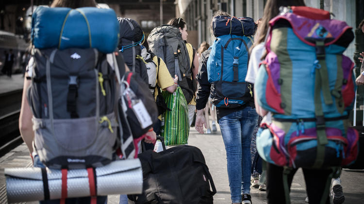 découvrez des vacances collaboratives où l'esprit d'équipe et le partage des expériences se rencontrent. profitez d'activités uniques, de séjours personnalisés et d'une atmosphère conviviale pour créer des souvenirs inoubliables avec vos proches.