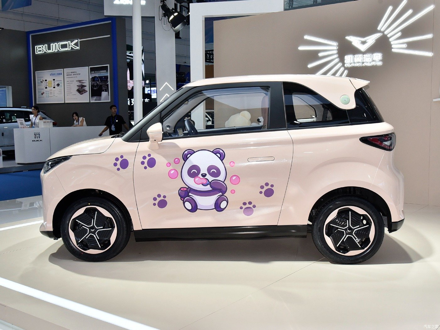 découvrez la voiture électrique chinoise abordable qui combine performance, écologie et prix attractif. profitez d'une conduite durable sans sacrifier votre budget, avec des technologies innovantes et un design moderne.