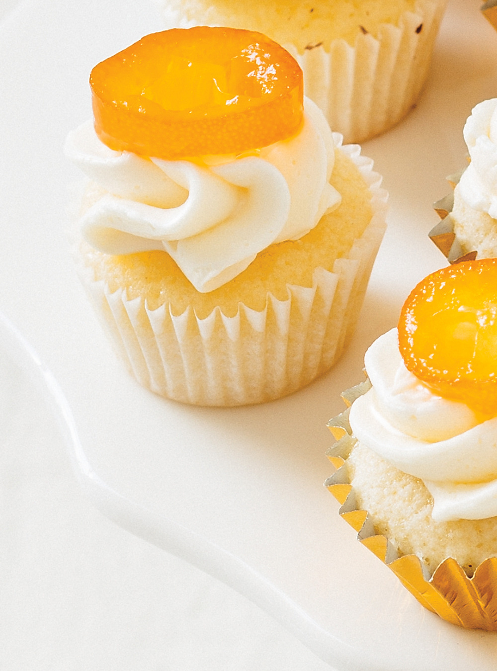 découvrez le délice du confit de kumquat, un mariage parfait entre l'acidité du fruit et la douceur du sucre. cette gourmandise unique sublime vos desserts et accompagne idéalement vos plats salés. un incontournable pour les amateurs de saveurs originales !