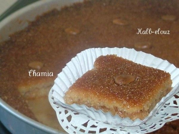 découvrez la recette authentique du kalb el louz algérien, un délicieux dessert traditionnel à base de semoule, d'amandes et de sirop sucré. apprenez à le préparer chez vous et réveillez vos papilles avec cette douceur algérienne incontournable.
