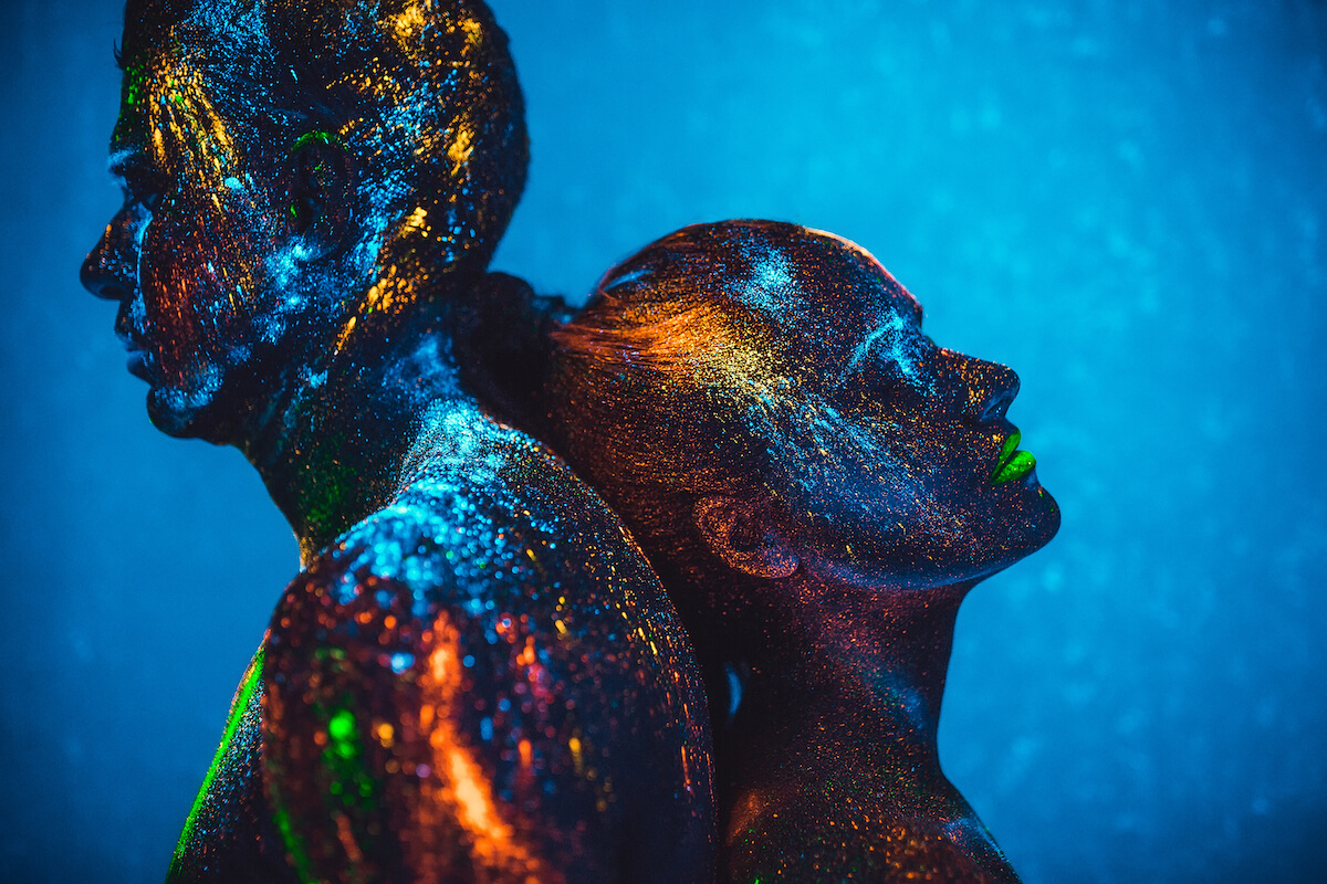 découvrez le message puissant de votre flamme jumelle, une connexion spirituelle unique qui transcende le temps et l'espace. explorez les signes, les synchronicités et les émotions profondes qui peuvent guider votre voyage vers l'union sacrée.