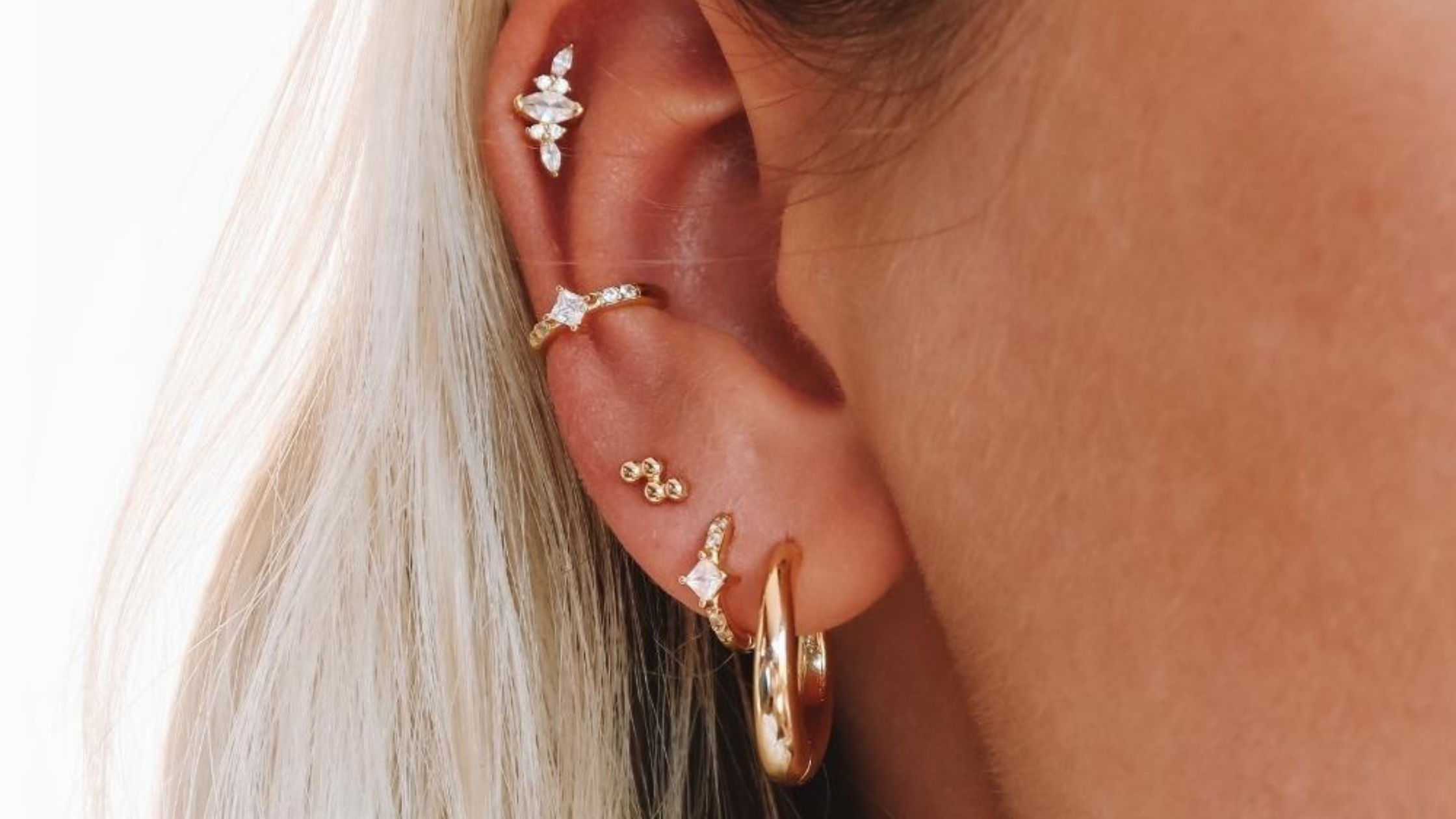 découvrez les nombreux bienfaits du piercing conque, une tendance en vogue alliant esthétique et avantages pour le bien-être. apprenez-en plus sur son impact sur la santé, la confiance en soi et les styles uniques.
