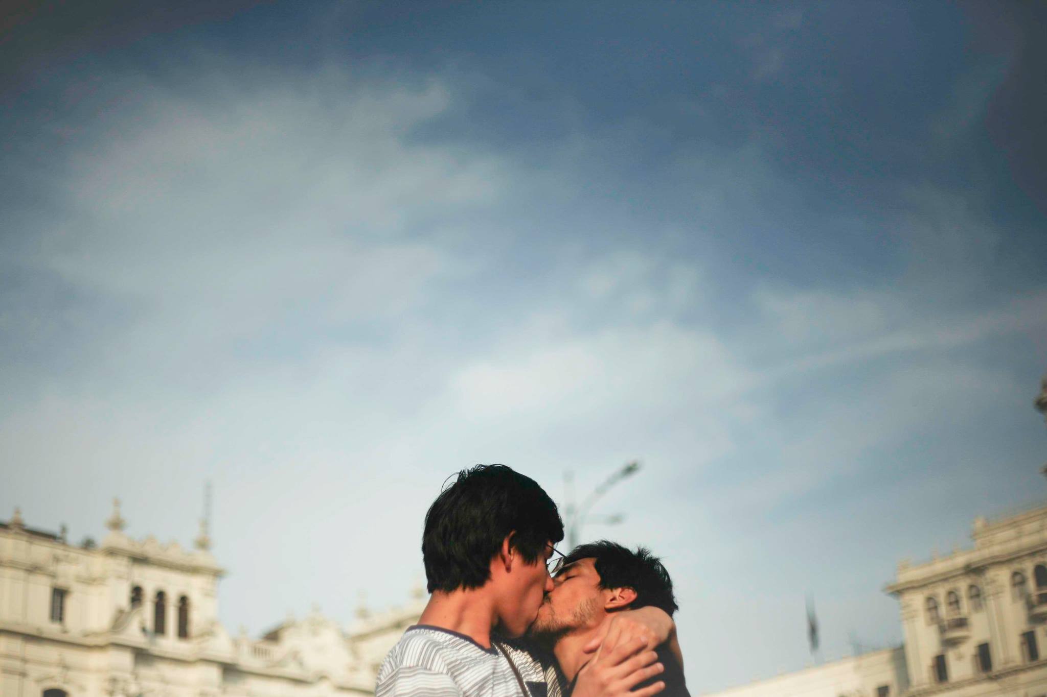 explorez nos idées originales pour un rendez-vous de saint-valentin qui sort de l'ordinaire. préparez-vous à vivre un moment mémorable, plein de surprises et d'émotions, avec votre partenaire. plongez dans l'univers du guet-apens romantique et créez des souvenirs inoubliables cette année!