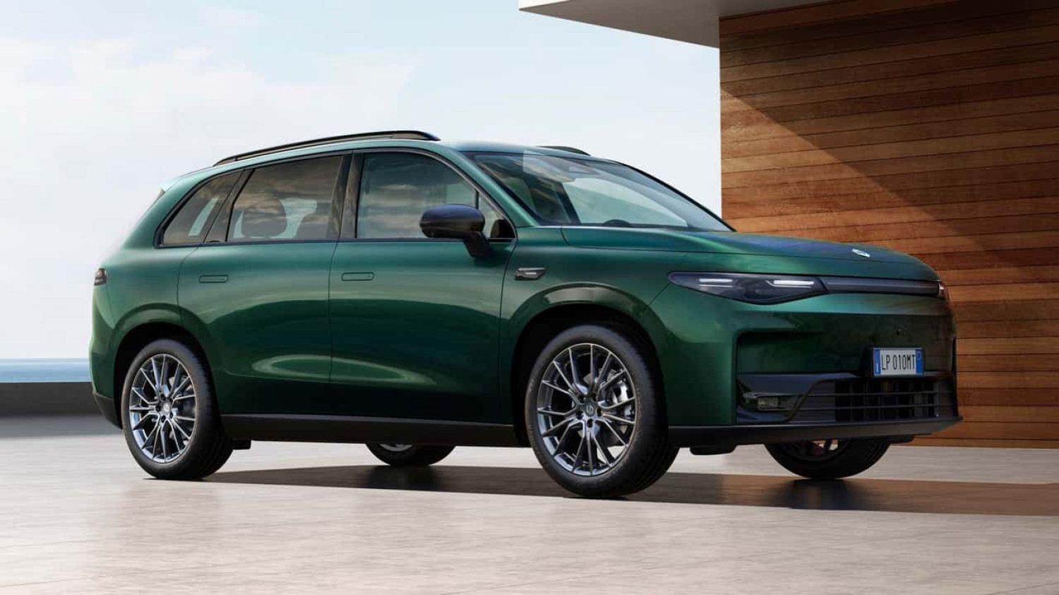 découvrez notre voiture électrique offrant une impressionnante autonomie de 1335 km. profitez d'une conduite écologique sans compromis sur la distance, idéal pour vos trajets quotidiens et vos grandes aventures. optez pour une mobilité durable dès aujourd'hui.