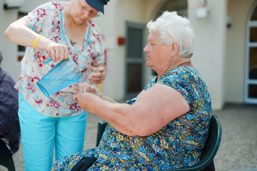 découvrez des astuces de grand-mère pour rafraîchir votre intérieur et votre quotidien. des conseils simples et naturels pour profiter d'un environnement frais et agréable, tout en préservant votre santé et votre bien-être.