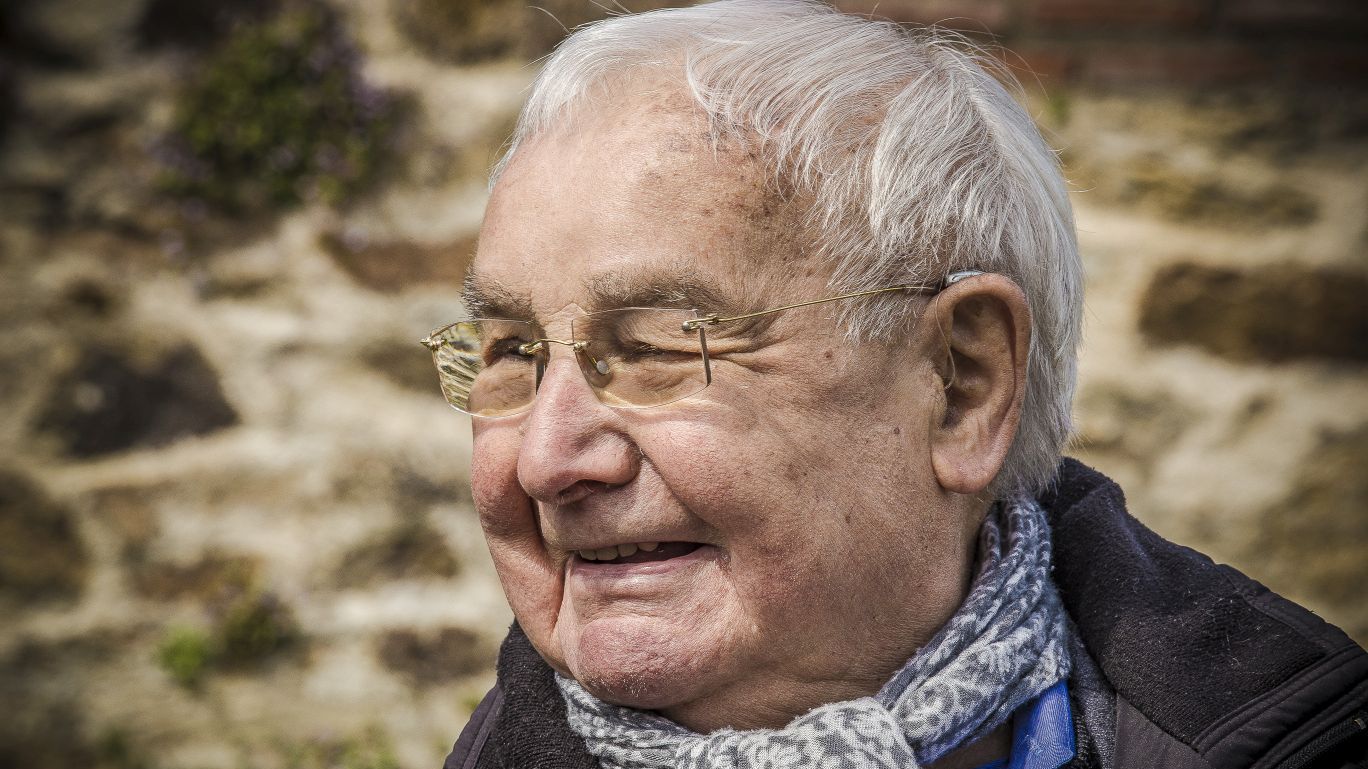 découvrez l'incroyable témoignage de bushraa, rescapée du massacre de la saint-valentin. plongez dans son histoire émouvante de survie, de résilience et d'espoir face à l'adversité. un récit poignant qui rappelle l'importance de la paix et de la solidarité.