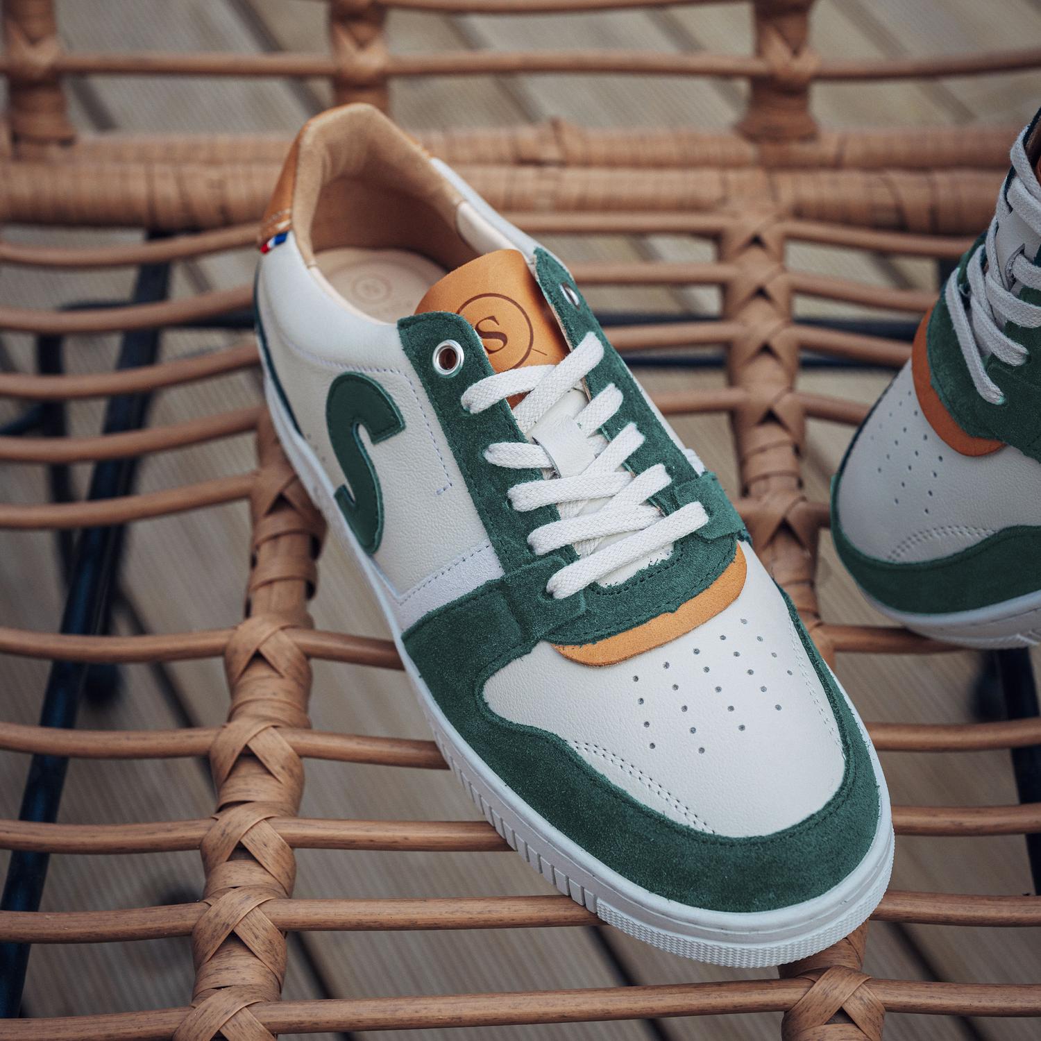 découvrez l'élégance et le savoir-faire des chaussure française. alliant style contemporain et tradition artisanale, nos modèles sauront séduire les amateurs de mode et les passionnés de qualité. trouvez la paire parfaite pour chaque occasion.