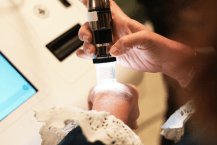 découvrez un dermatologue rapide et efficace pour tous vos besoins en soins de la peau. obtenez des consultations rapides, des diagnostics précis et des traitements adaptés à vos problèmes dermatologiques. prenez soin de votre peau avec un expert à votre écoute.