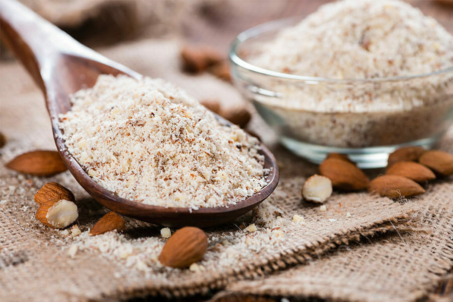découvrez nos astuces pratiques pour émonder facilement vos amandes. apprenez des techniques simples et efficaces pour enlever la peau de vos amandes et profiter pleinement de leur goût et de leur texture dans vos recettes préférées.