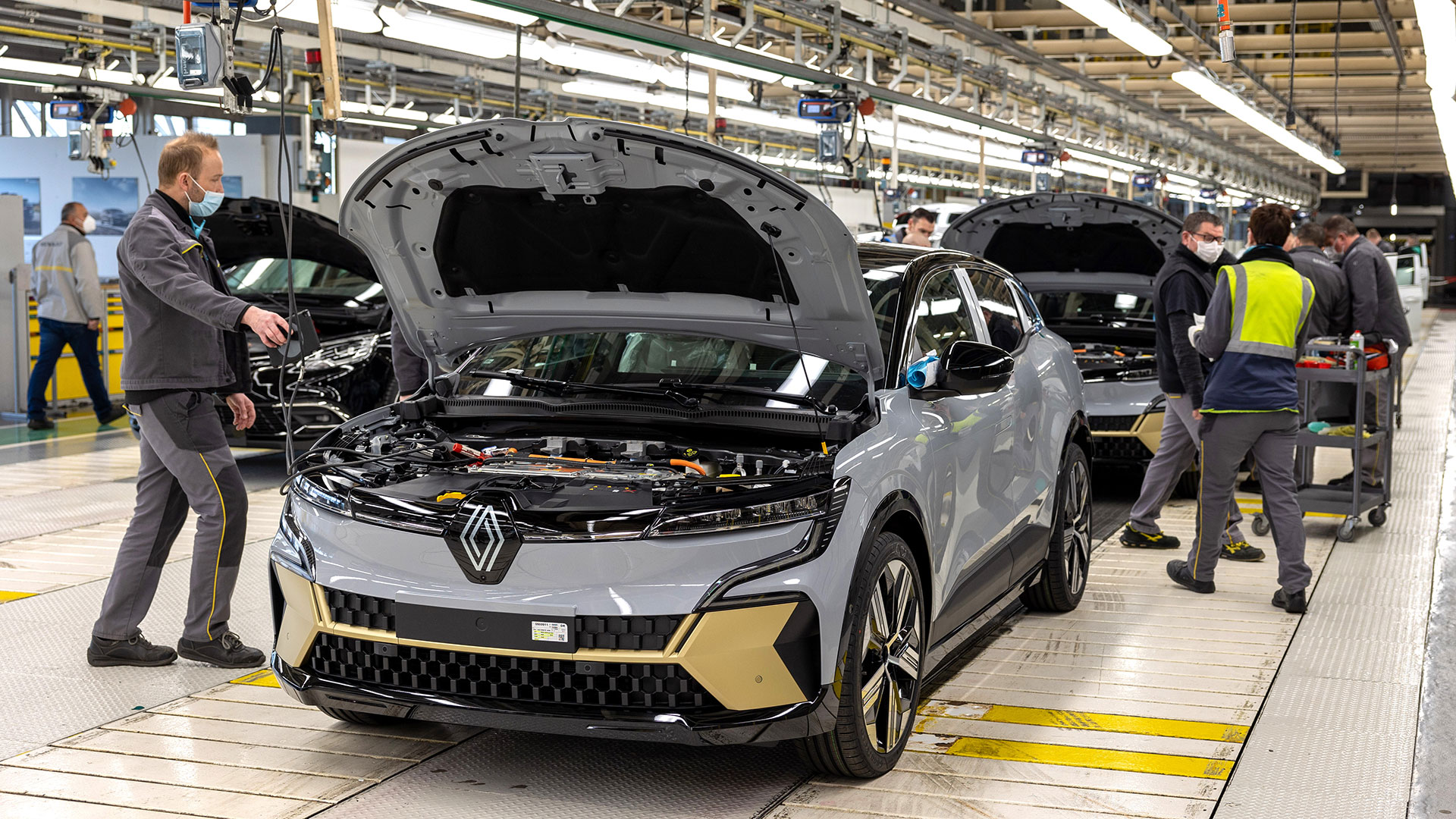découvrez comment la tempête qui sévit en chine impacte l'industrie des voitures électriques. analyse des conséquences sur la production, la distribution et l'avenir du marché automobile en pleine transition énergétique.