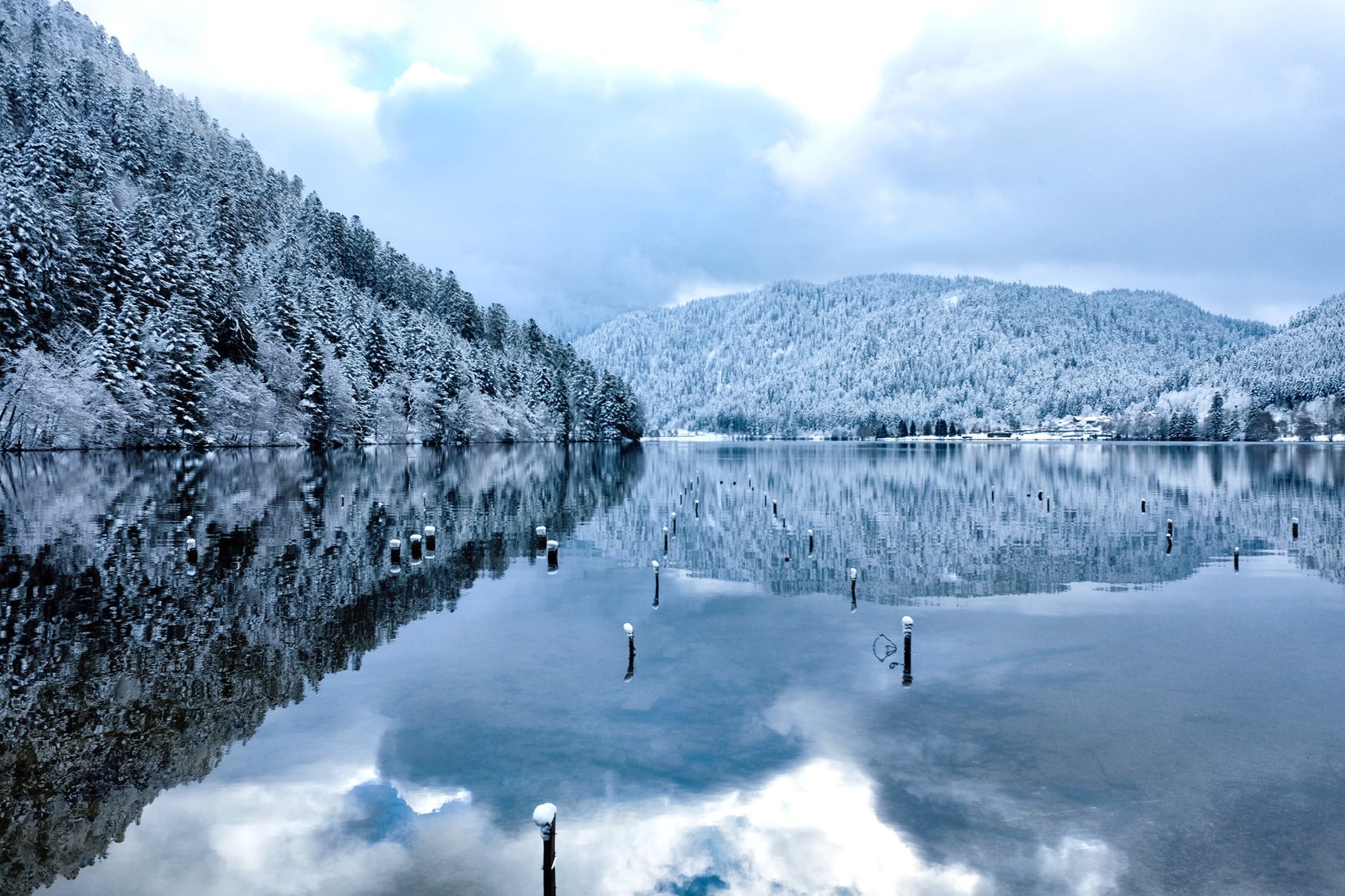 découvrez les meilleures activités à faire à gérardmer en hiver : ski, balades en raquettes, patinoire, paysages enneigés et conseils pour profiter pleinement de la saison dans les vosges.