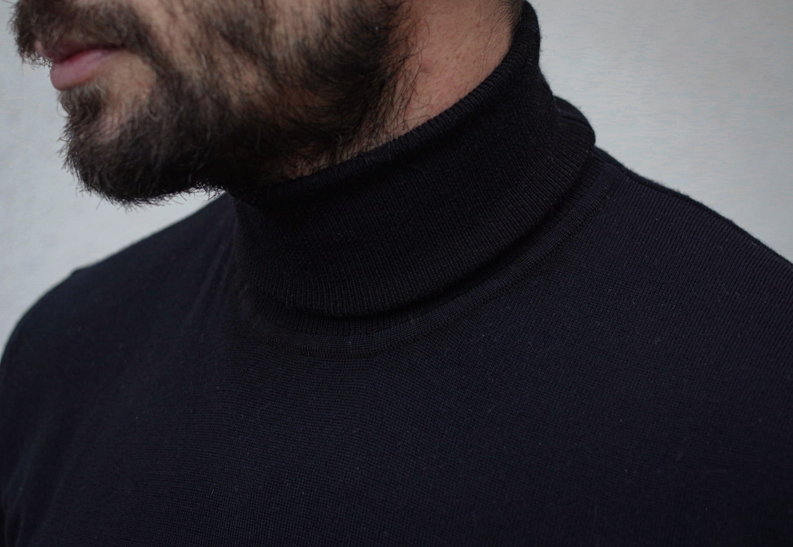 découvrez comment porter un pull en laine avec style et confort. astuces de mode, conseils d'entretien et idées de looks pour adopter cette pièce incontournable de la garde-robe hivernale.