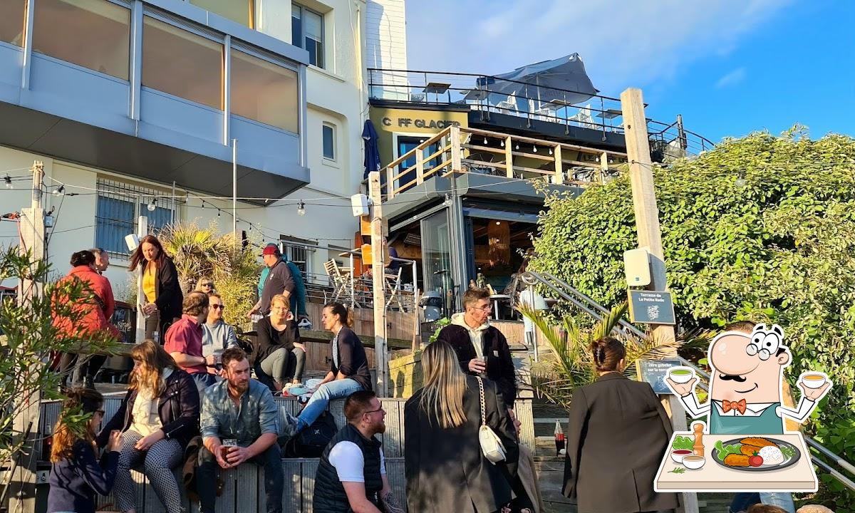 découvrez la rade au havre, le resto-bar incontournable pour savourer des plats gourmands, profiter d’une ambiance conviviale et admirer la vue sur le port. parfait pour un moment unique entre amis ou en famille !
