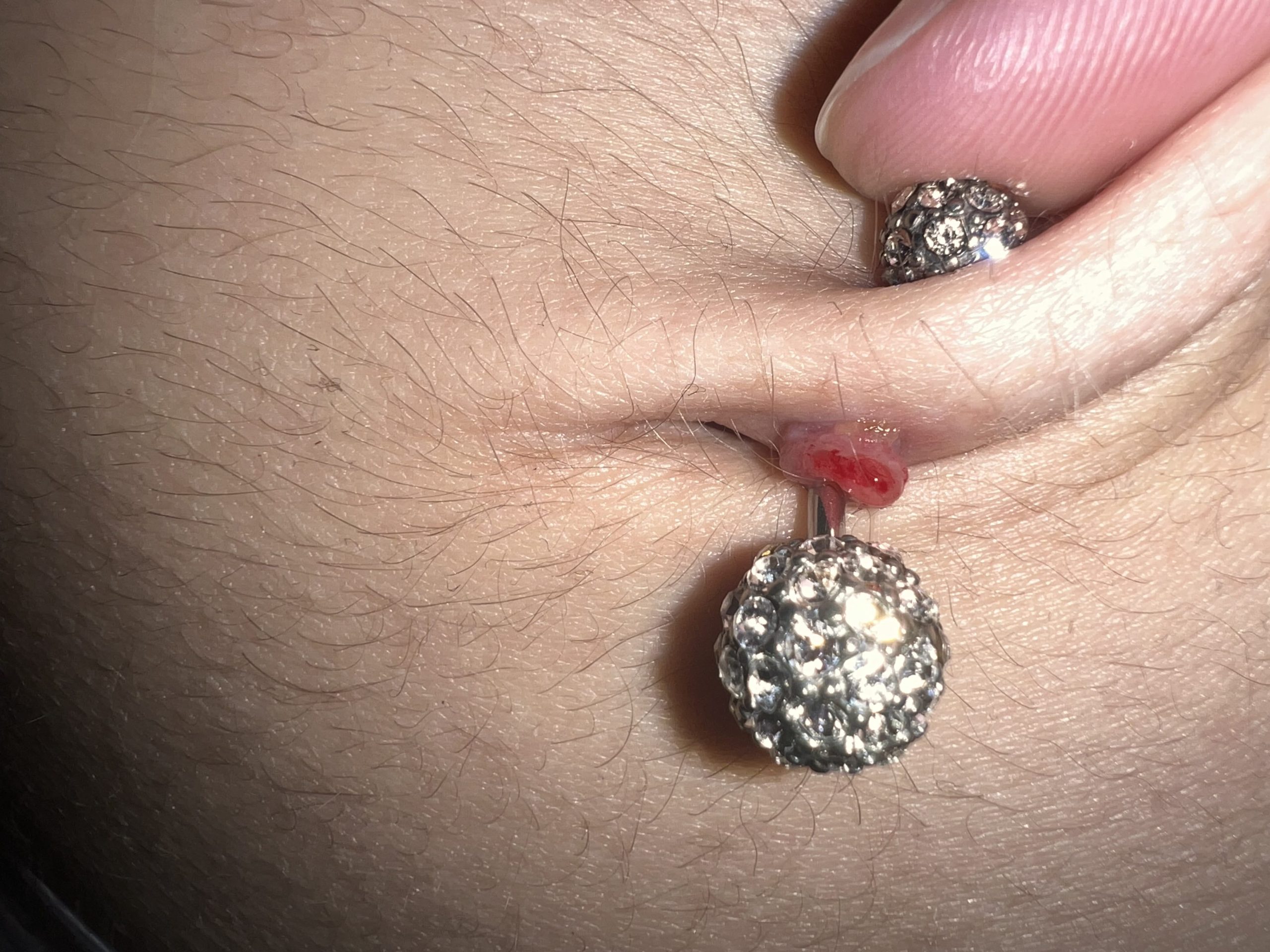 découvrez toutes les étapes de cicatrisation d’un piercing au nombril, les soins essentiels à adopter et nos conseils pour éviter les complications et favoriser une guérison rapide.