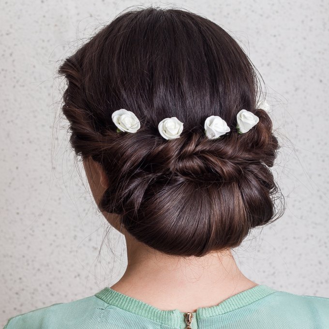 découvrez notre tutoriel facile pour réaliser un chignon haut élégant, parfait pour votre mariage. suivez chaque étape pour un look sophistiqué et intemporel.