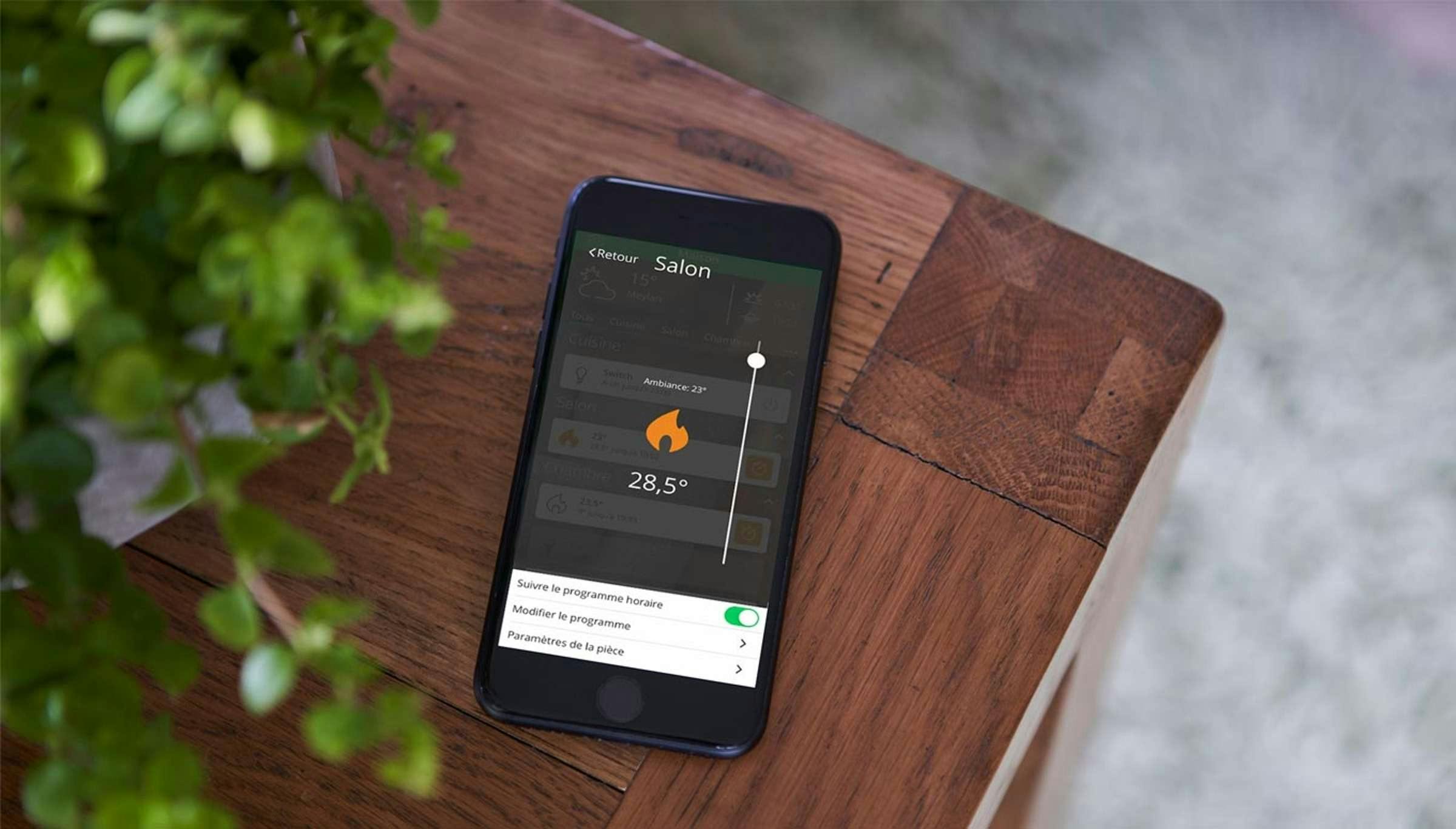 découvrez comment réduire le nombre d'applications domotiques pour simplifier la gestion de votre maison connectée.