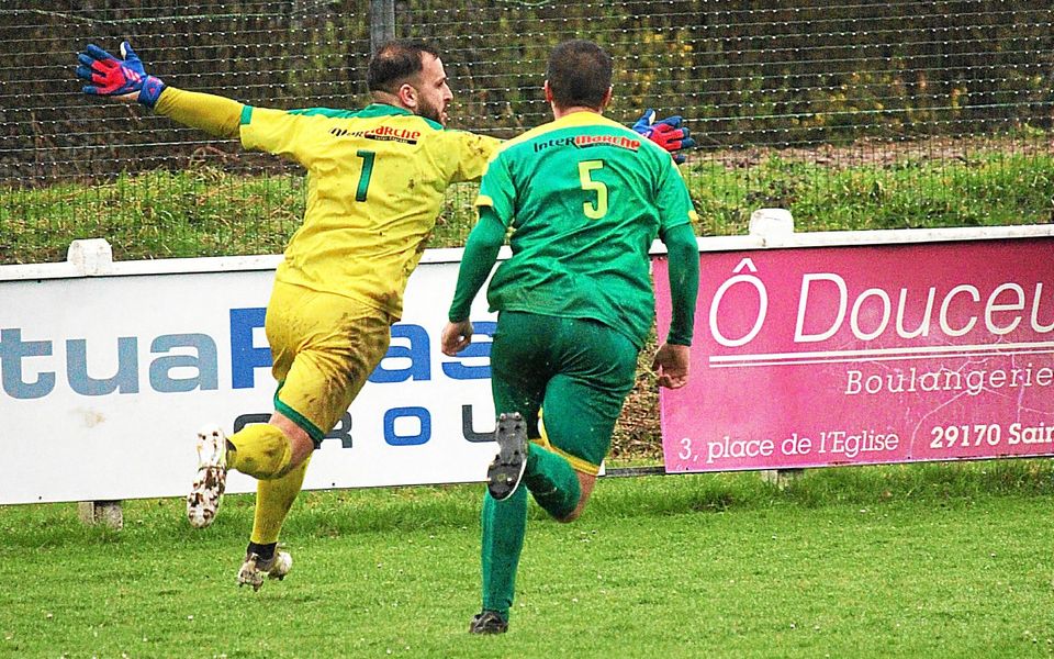 découvrez le match passionné entre l'asse et la bretagne, un affrontement intense parfait pour célébrer la saint-valentin avec émotion et passion sportive.