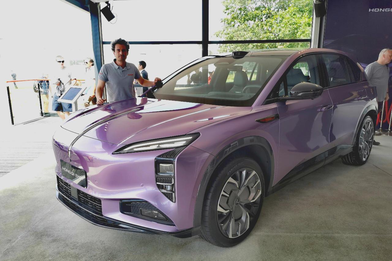 découvrez le joyau électrique chinois alliant luxe et innovation, une révolution technologique au service de l'élégance et de la performance.