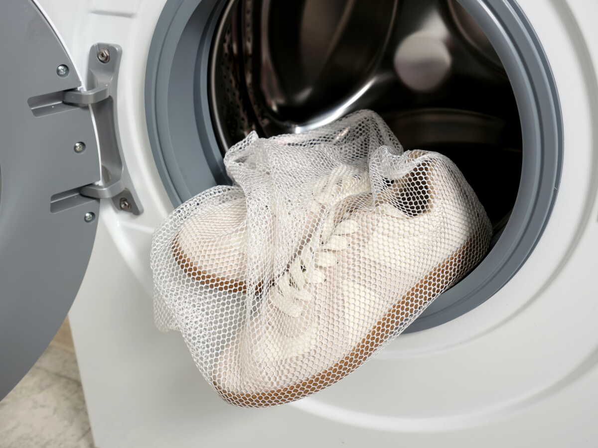 découvrez comment laver vos baskets nike en machine facilement et sans les abîmer grâce à nos conseils pratiques et étapes simples.